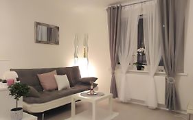 Anastasia-Apartment & Garage